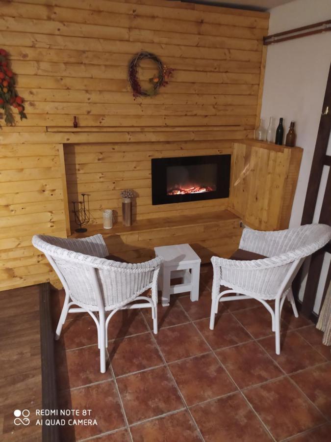 Apartman Dvorecna Loučovice Exterior foto